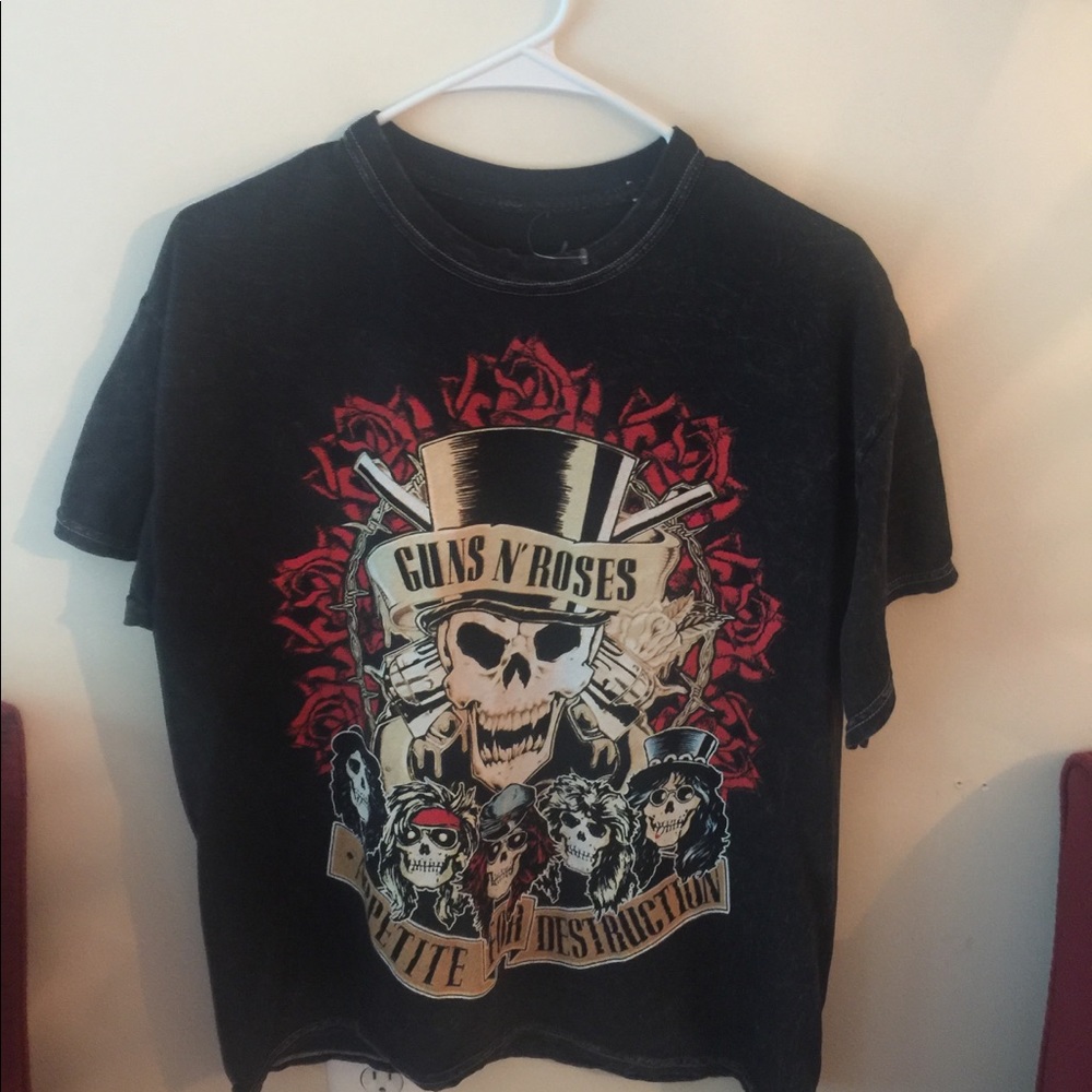 Guns and Roses Men’s t-shirt with graphic design